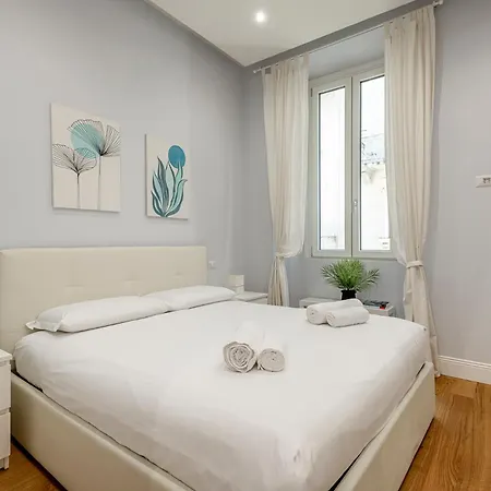 Apartment Plinio 33 *